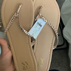 NWT ny&c gold sandals🤍💛